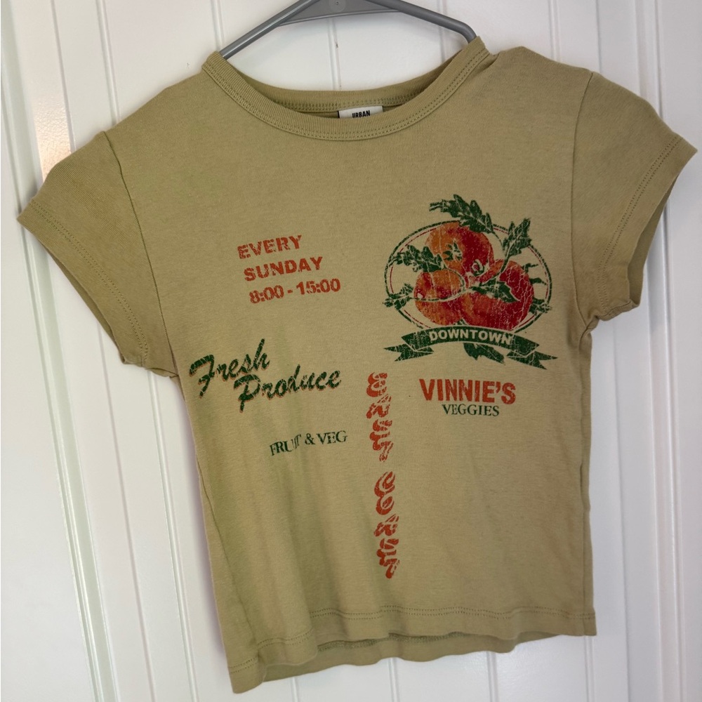 Urban outfitters tee!